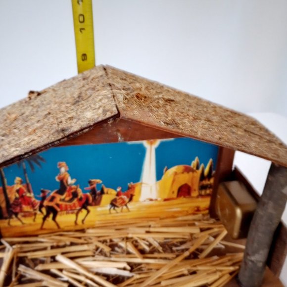 Vintage 1971 Paper Mache Hand Painted with Music Box 15 pc. Nativity Set - Picture 15 of 16